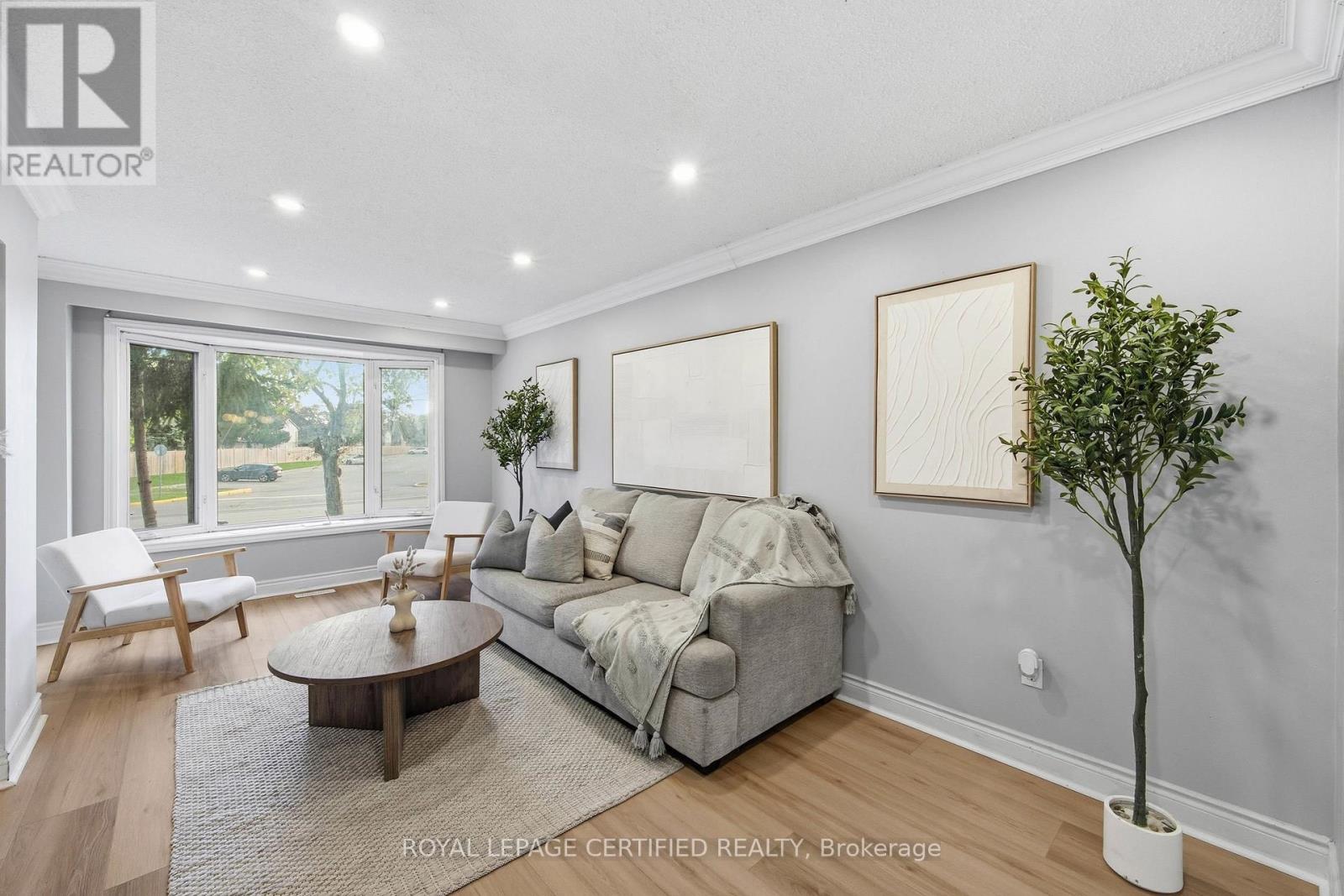 134 Hansen Road N, Brampton, Ontario  L6V 2G6 - Photo 5 - W14027940