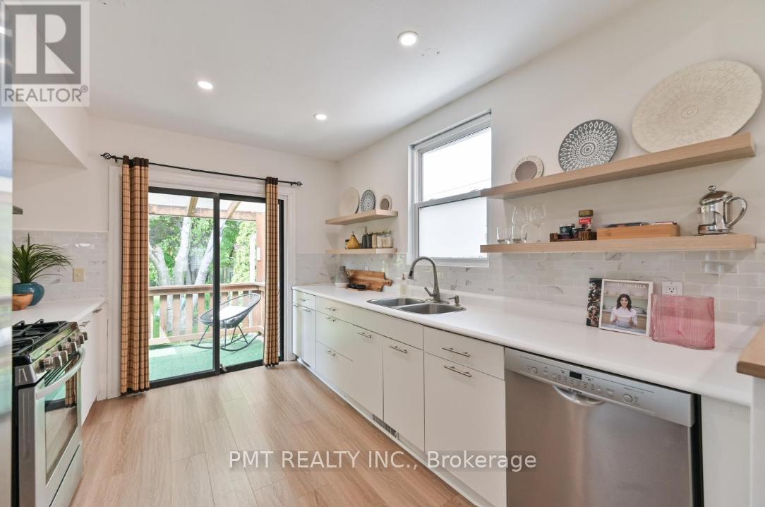 Main - 406 Nairn Avenue, Toronto, Ontario  M6E 4J3 - Photo 12 - W14027978