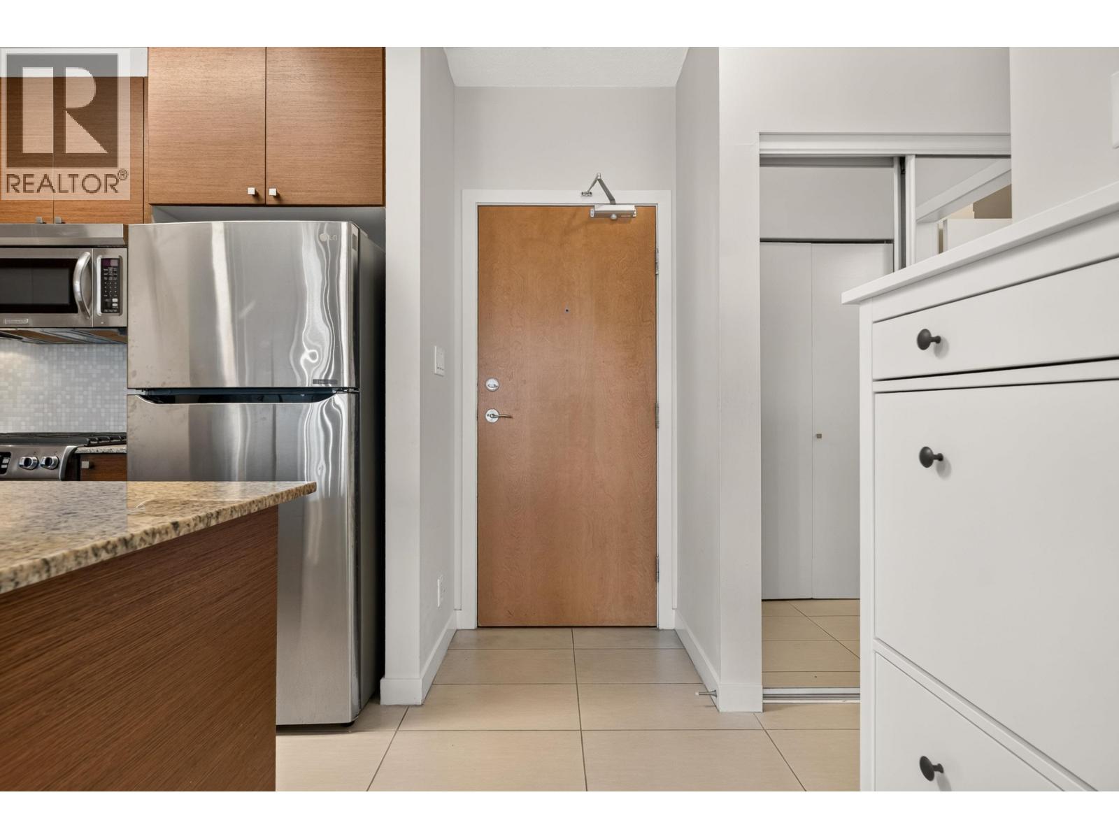 1503 400 Capilano Road, Port Moody, British Columbia  V3H 0E1 - Photo 3 - R3173352
