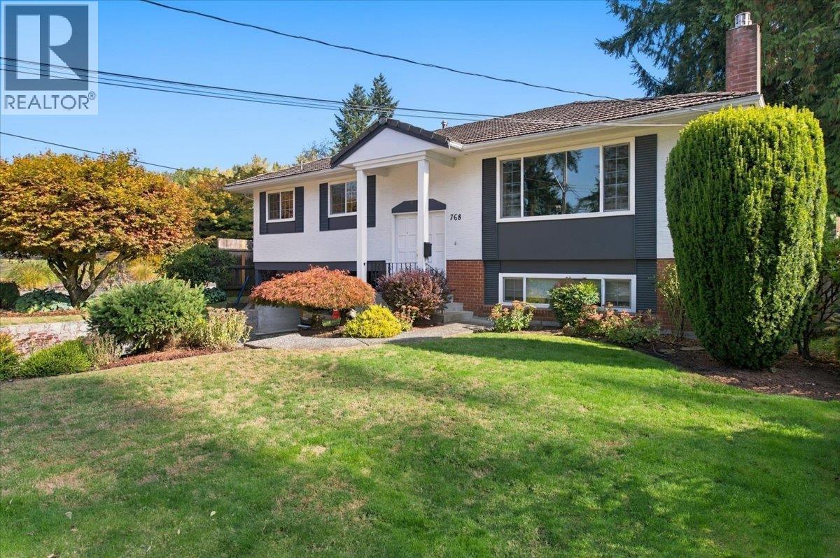 768 Browning Place, North Vancouver, British Columbia  V7H 1W9 - Photo 2 - R3174207