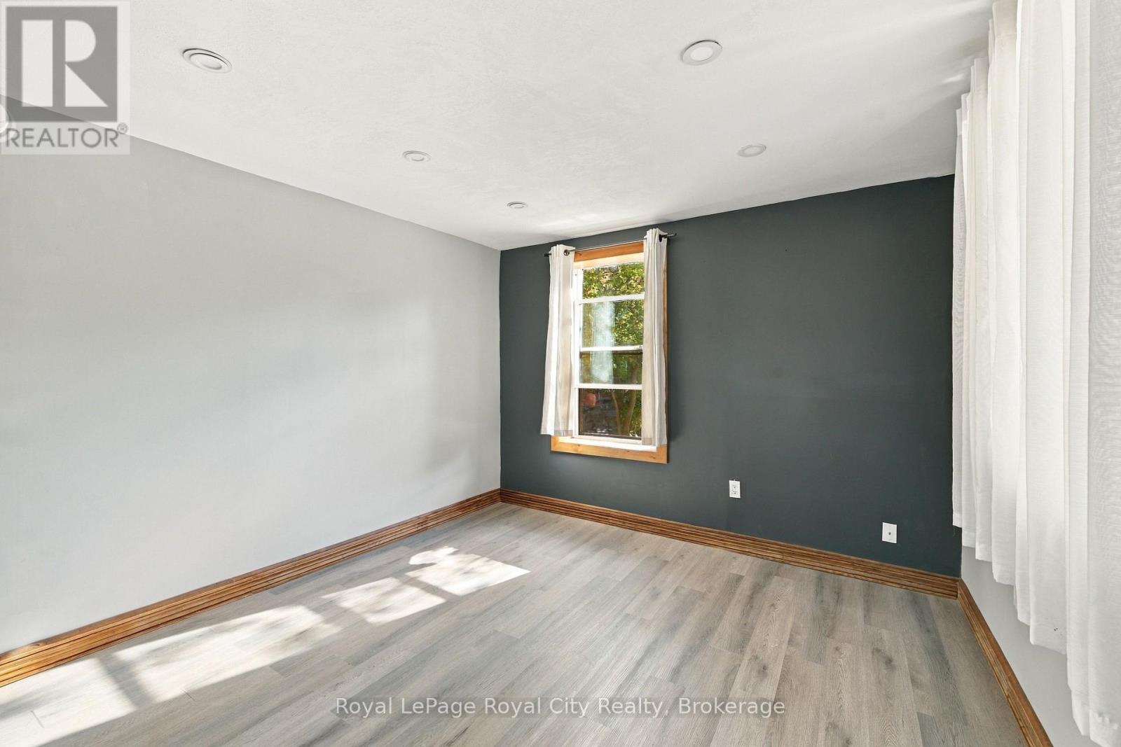 380 Livingstone Avenue N, North Perth, Ontario  N4W 1R2 - Photo 12 - X13878124