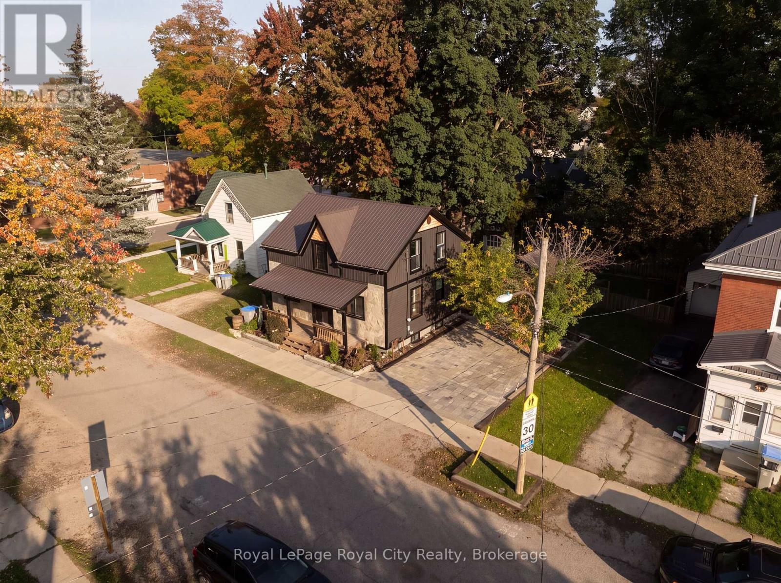 380 Livingstone Avenue N, North Perth, Ontario  N4W 1R2 - Photo 2 - X13878124