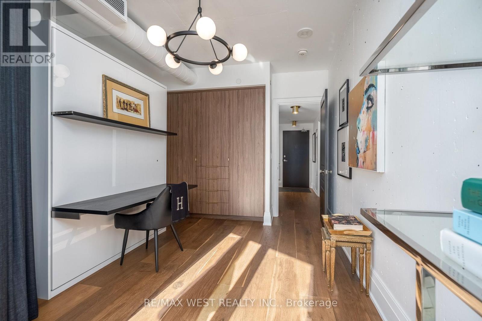 1002 - 21 Lawren Harris Square, Toronto, Ontario  M5A 0T4 - Photo 19 - C14027810