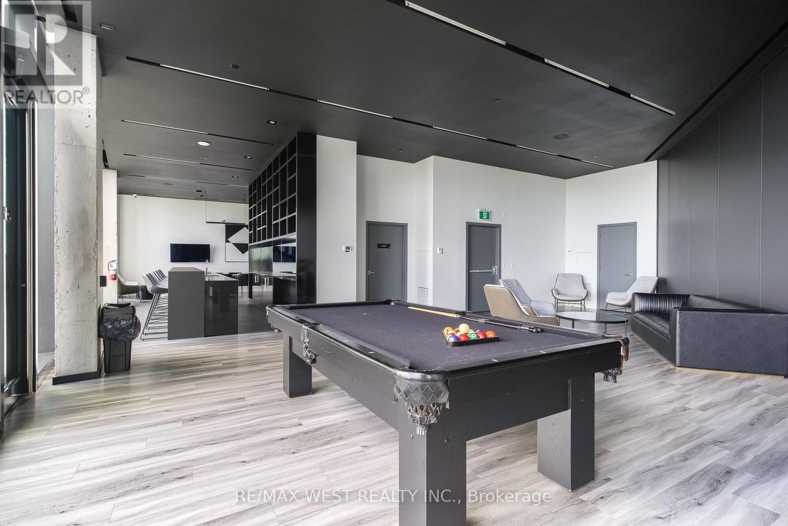 1002 - 21 Lawren Harris Square, Toronto, Ontario  M5A 0T4 - Photo 38 - C14027810