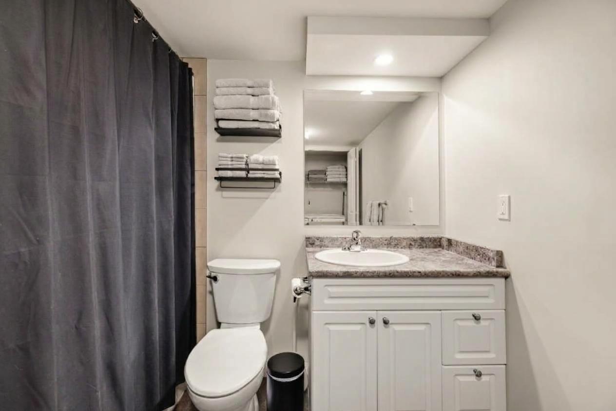 6155 REXFORD DRIVE|Promontory