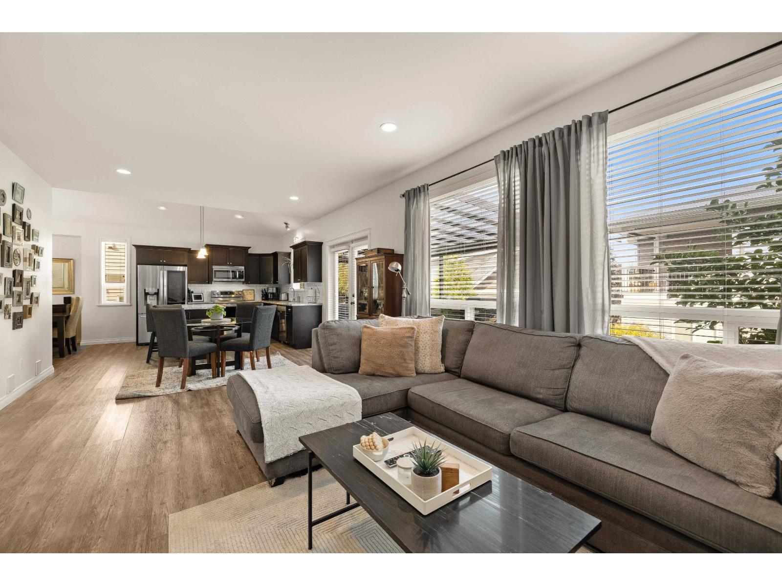 6155 REXFORD DRIVE|Promontory