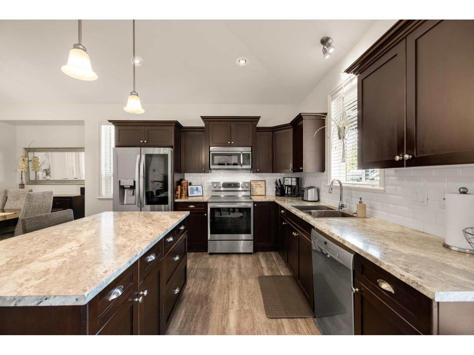 6155 REXFORD DRIVE|Promontory