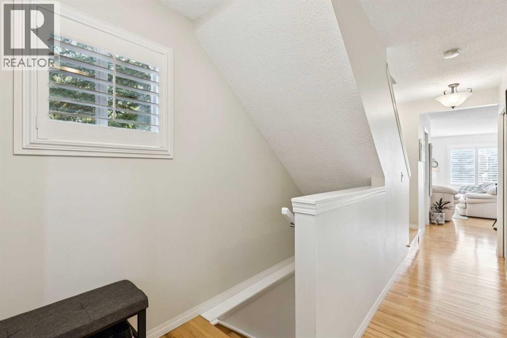 35 Royal Oak Gardens NW