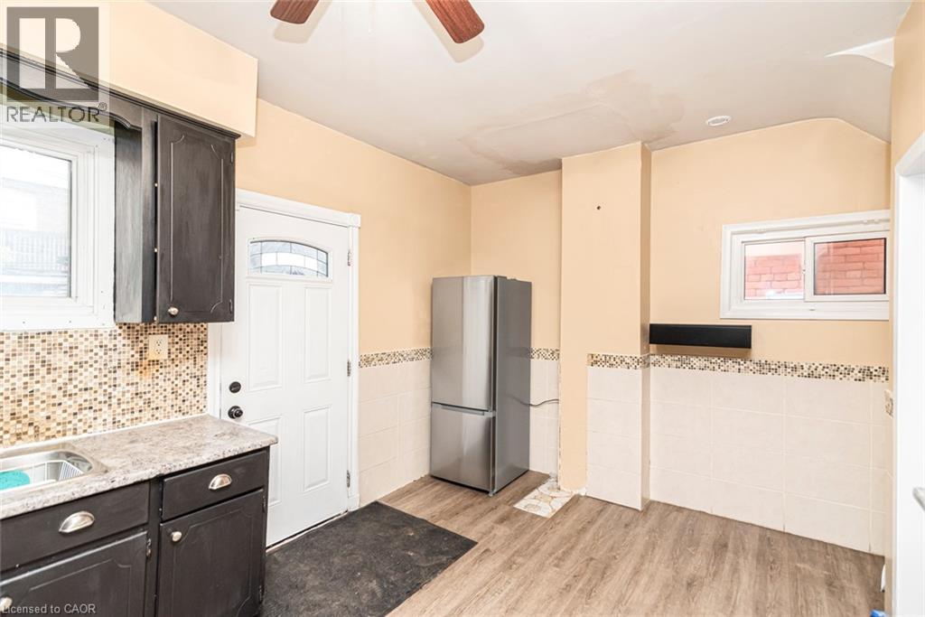 46 Holton Avenue N, Hamilton, Ontario  L8L 6H4 - Photo 13 - 40870699