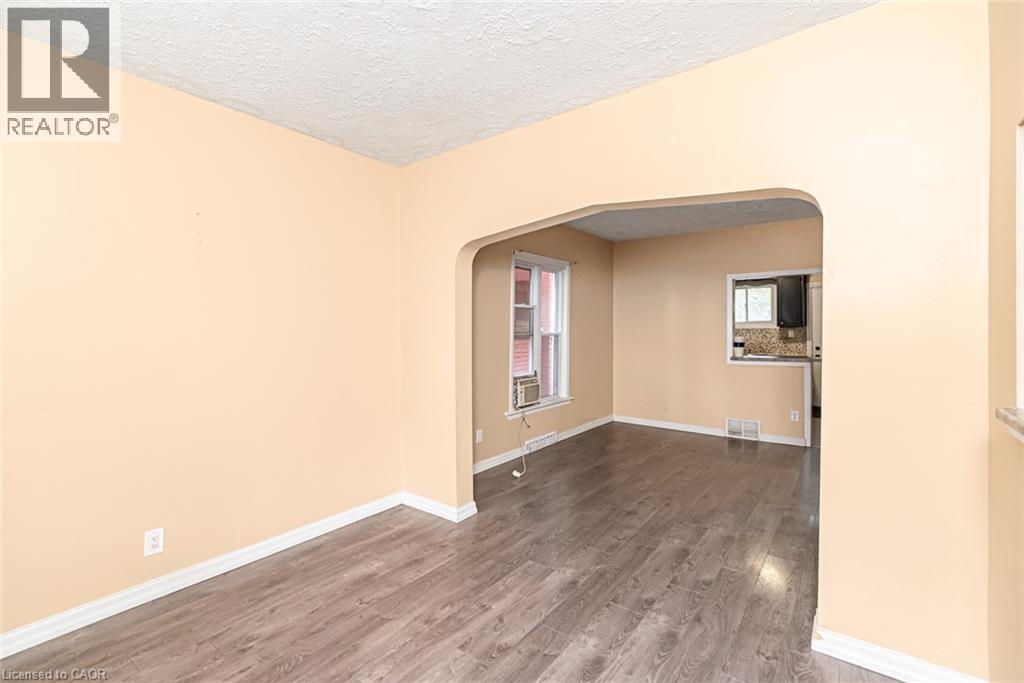 46 Holton Avenue N, Hamilton, Ontario  L8L 6H4 - Photo 7 - 40870699