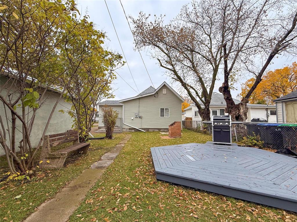 835 7th Street, Brandon, Manitoba  R7A 3T8 - Photo 25 - 202625565
