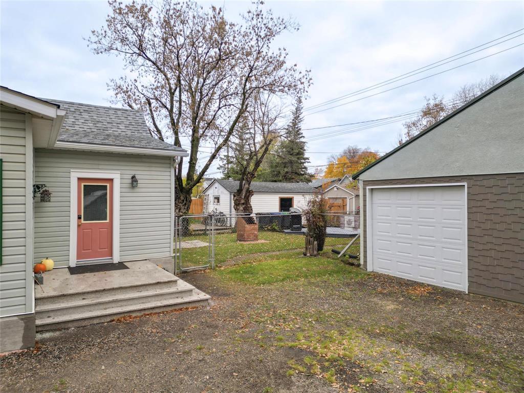 835 7th Street, Brandon, Manitoba  R7A 3T8 - Photo 24 - 202625565