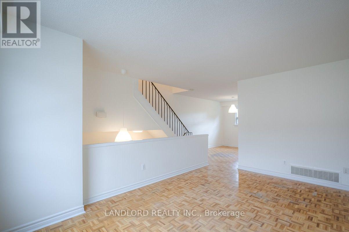 50 - 2830 Midland Avenue, Toronto, Ontario  M1S 1S4 - Photo 2 - E13882556
