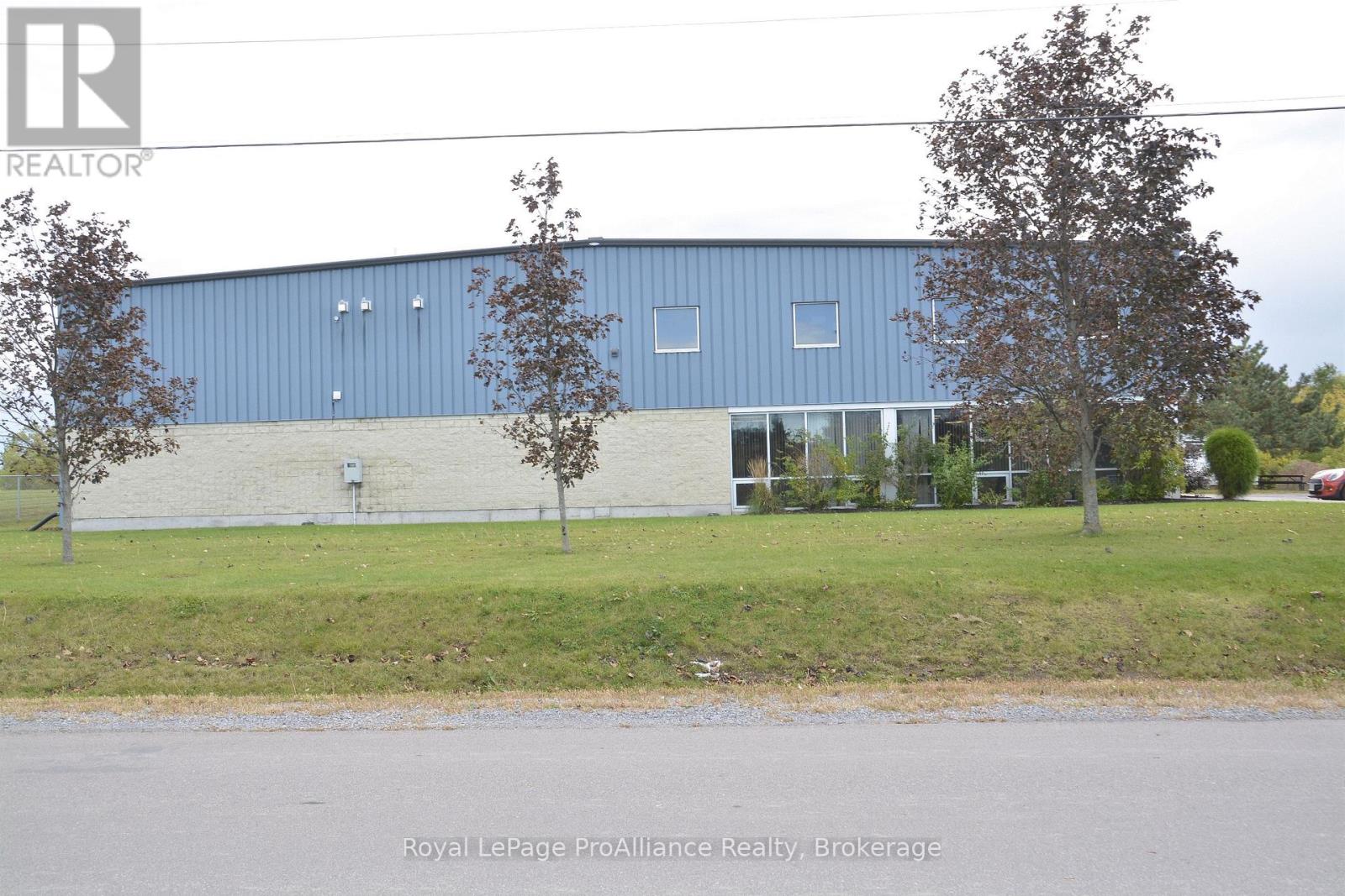 30 HUFF AVENUE, Quinte West, Ontario