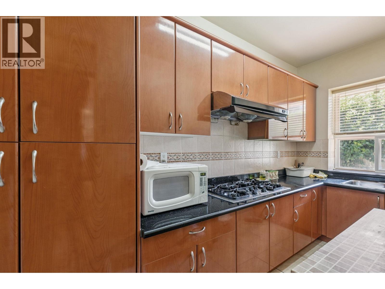 6320 Bassett Road, Richmond, British Columbia  V7C 2Y4 - Photo 13 - R3174614