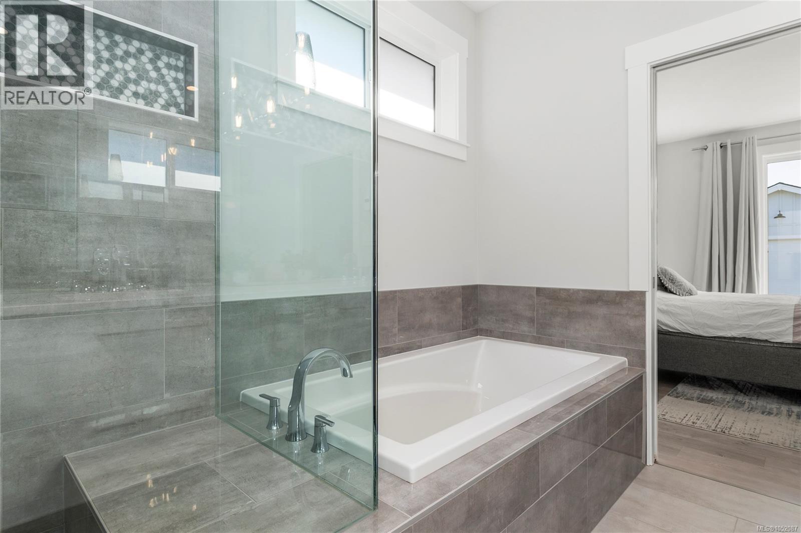 140 WALWORTH Rd