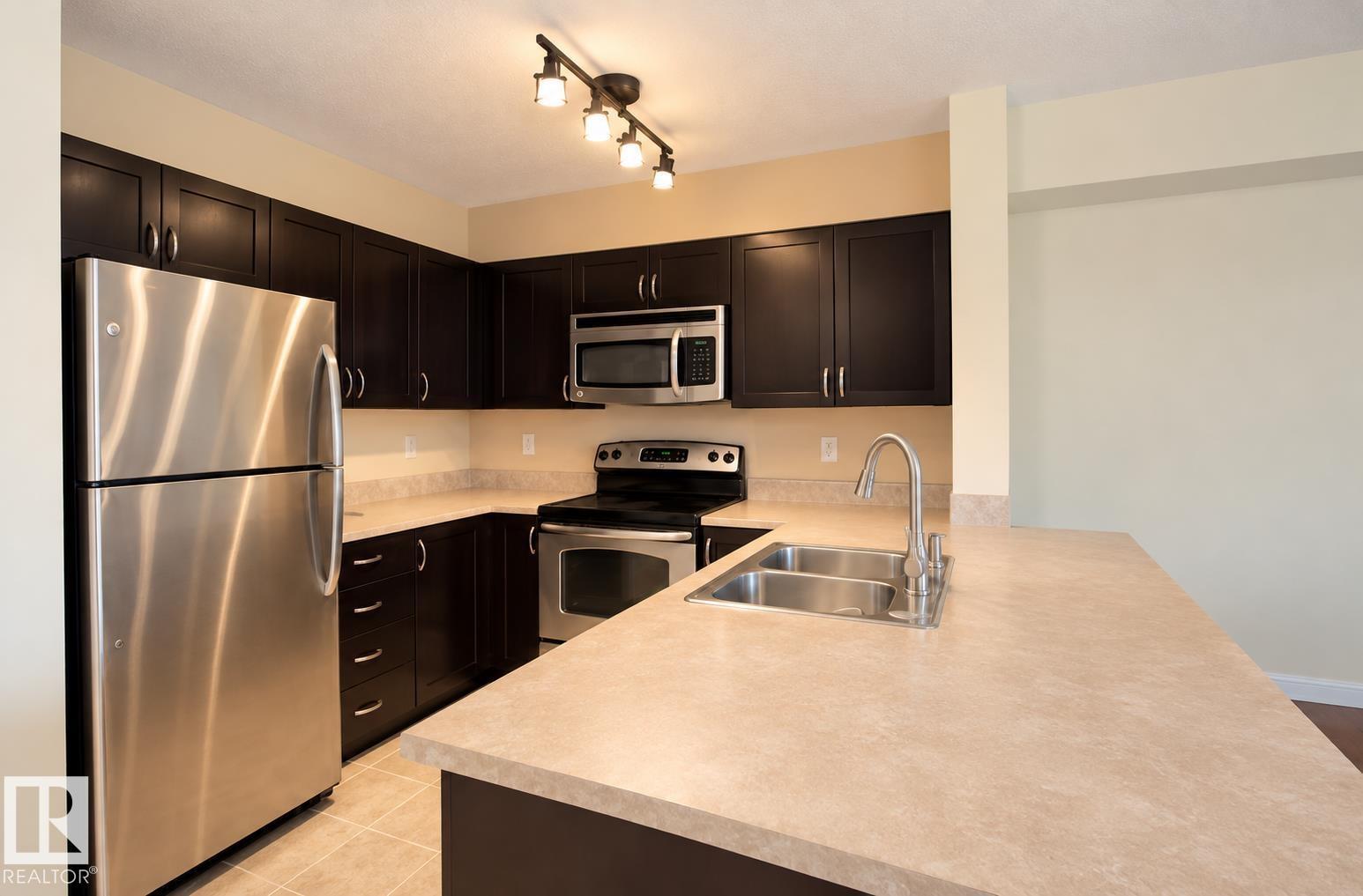 #125 920 156 ST NW