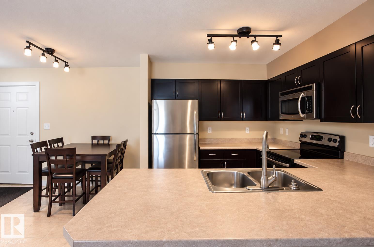#125 920 156 ST NW