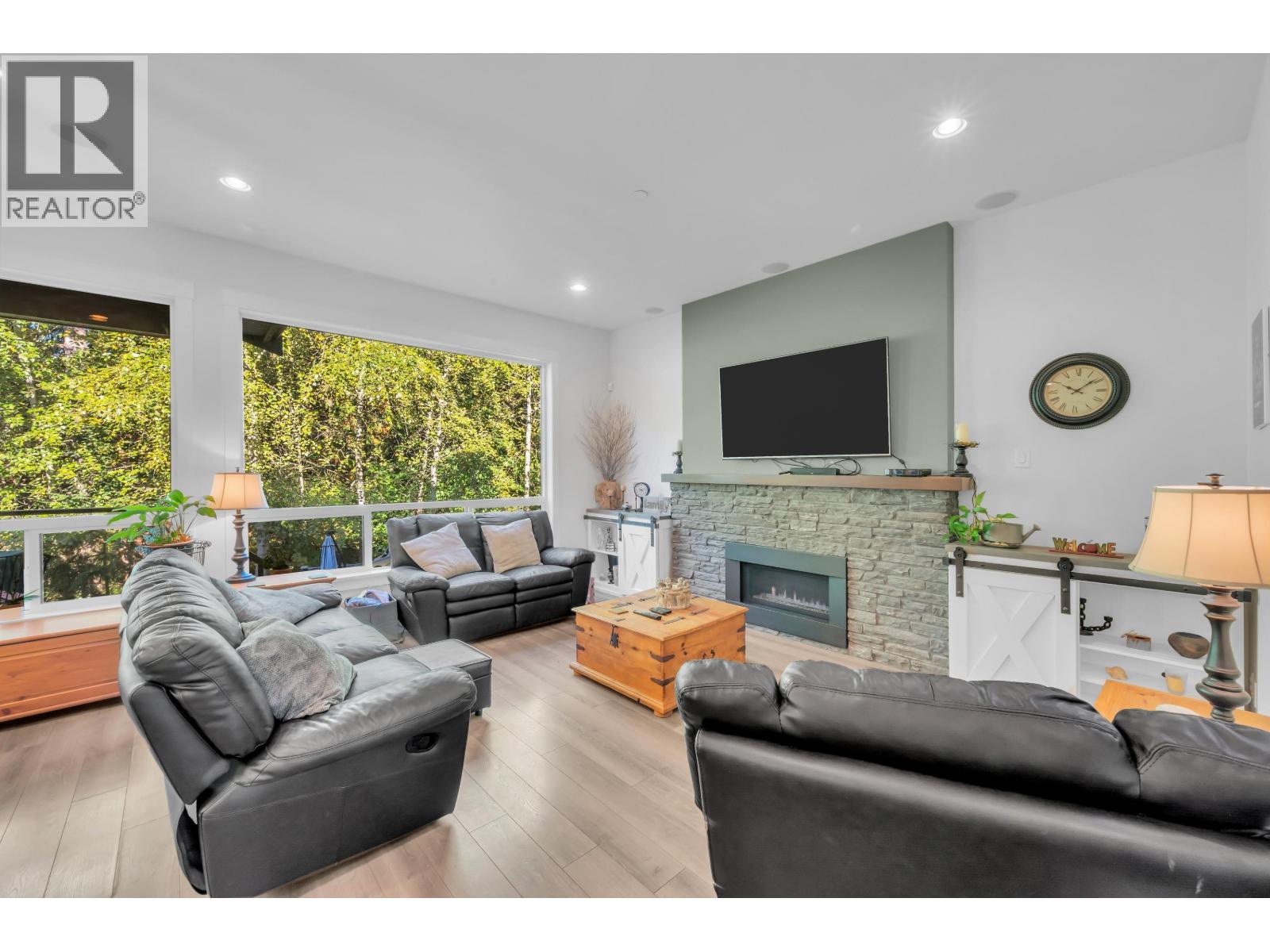 11065 Buckerfield Drive, Maple Ridge, British Columbia  V2W 1Z8 - Photo 6 - R3174673