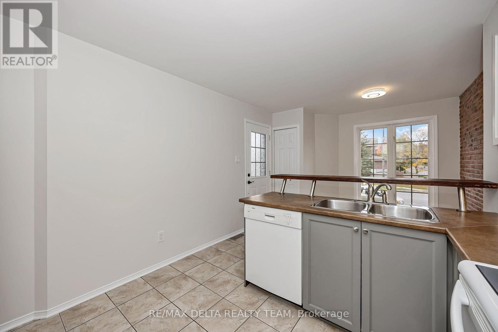 900 Longfields Drive, Ottawa, Ontario  K2J 5K6 - Photo 7 - X14028036
