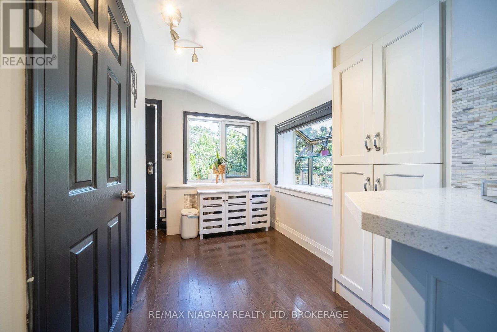 38 Yonge Boulevard, Toronto, Ontario  M5M 3G5 - Photo 21 - C14028018