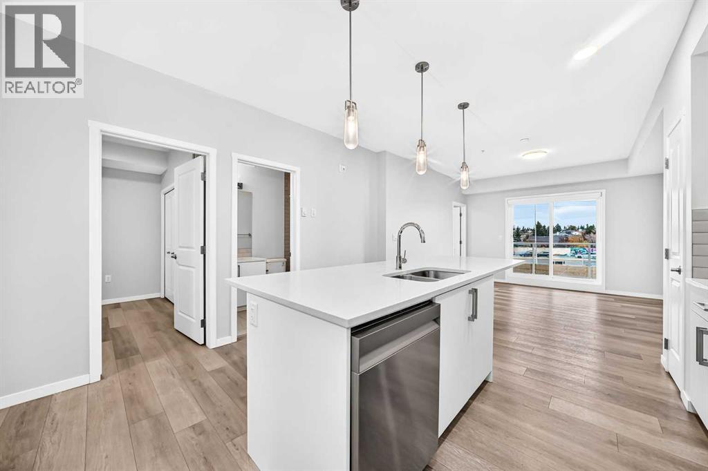 325, 360 Harvest Hills Way NE