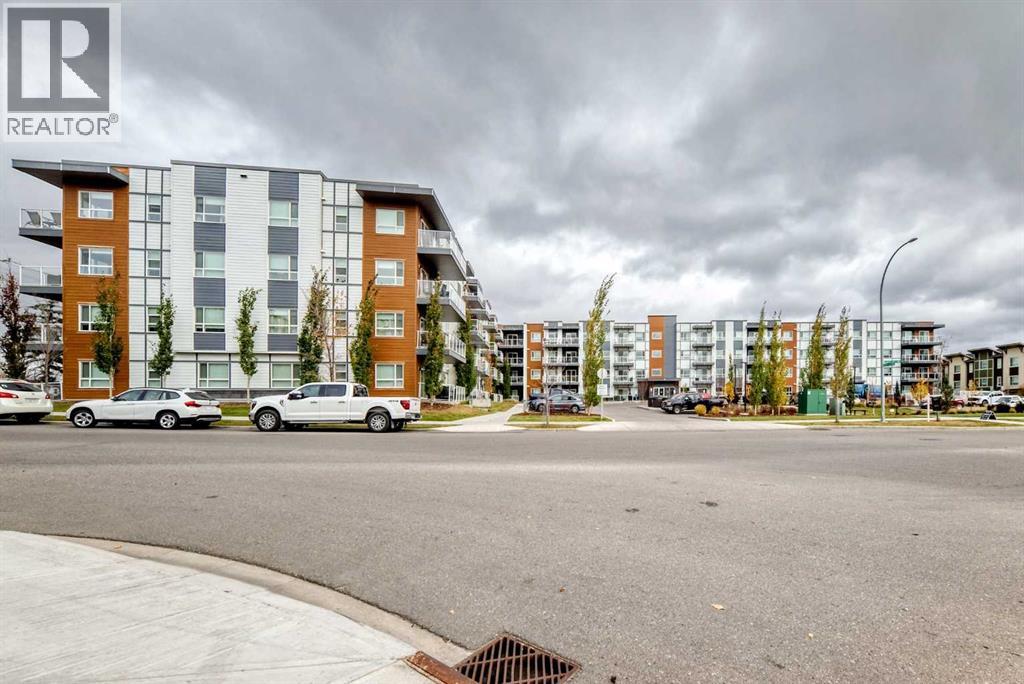 325, 360 Harvest Hills Way NE