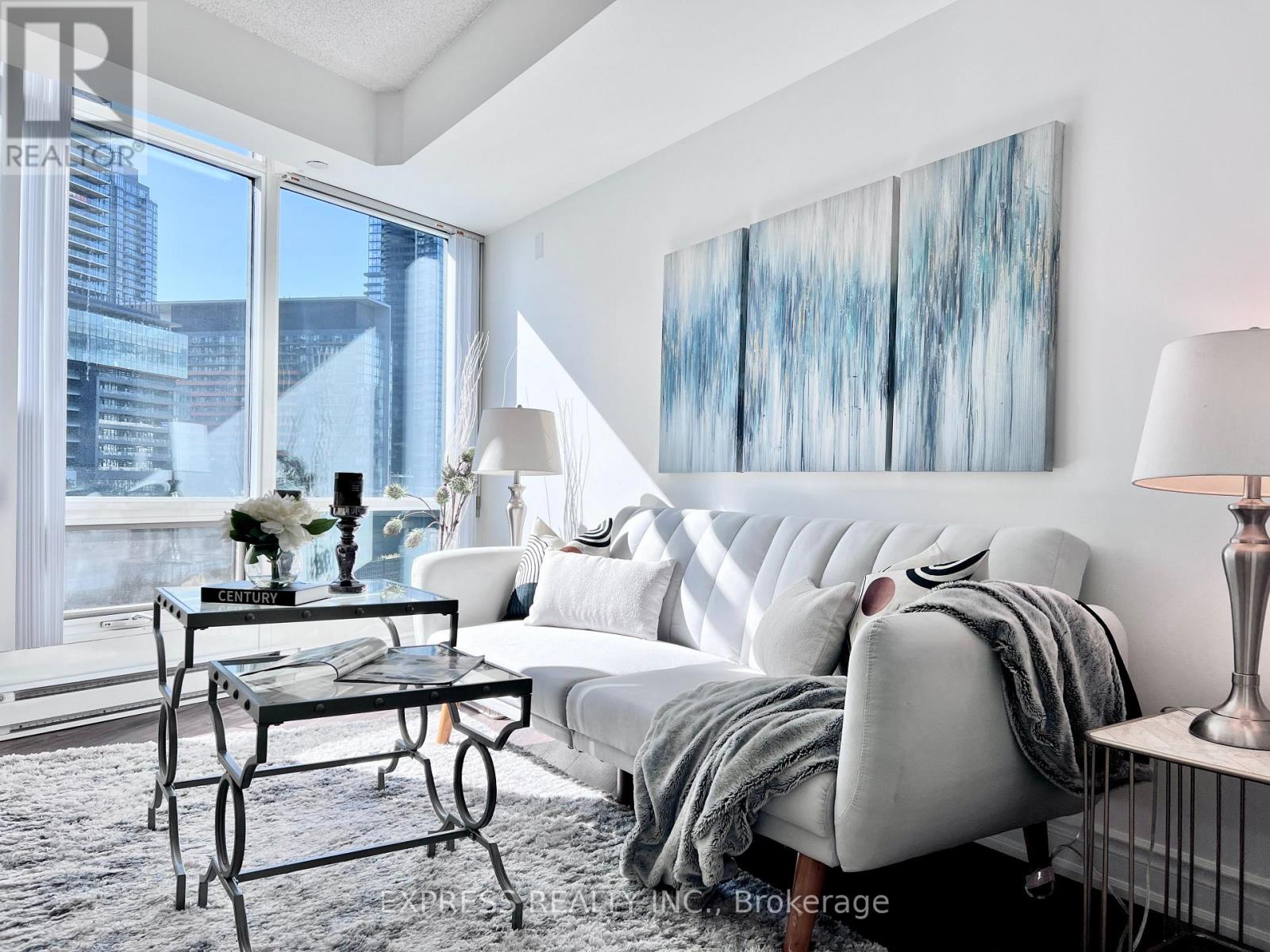 512 - 361 Front Street W, Toronto, Ontario  M5V 3R5 - Photo 1 - C14028076