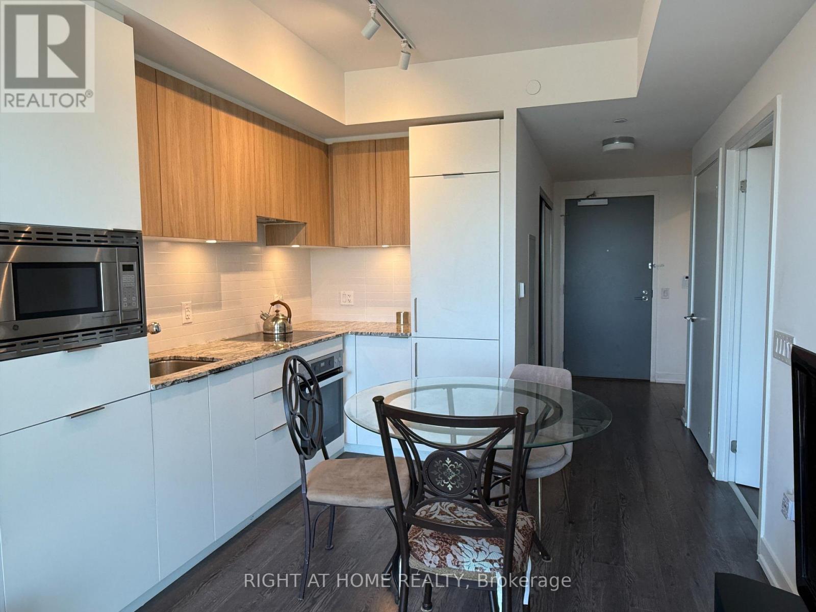 1515 - 20 O'neill Road, Toronto, Ontario  M3C 0R2 - Photo 7 - C14028102