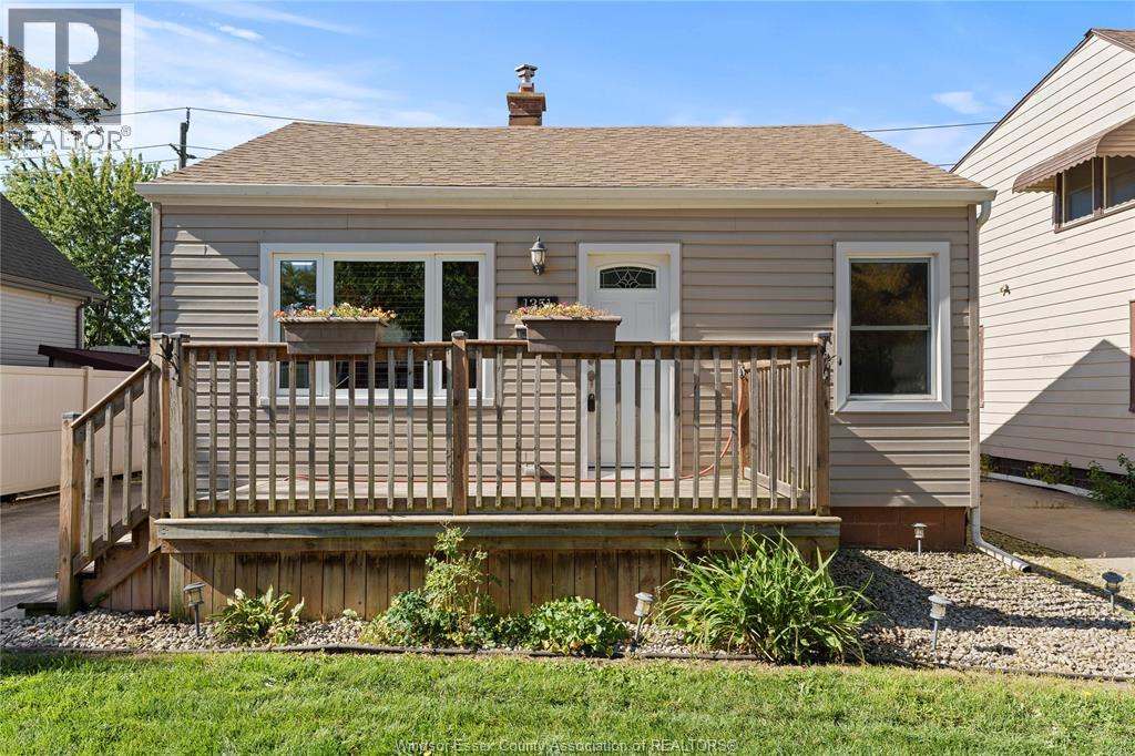 MLS# 26025065: 1351 CENTRAL, Windsor, Canada
