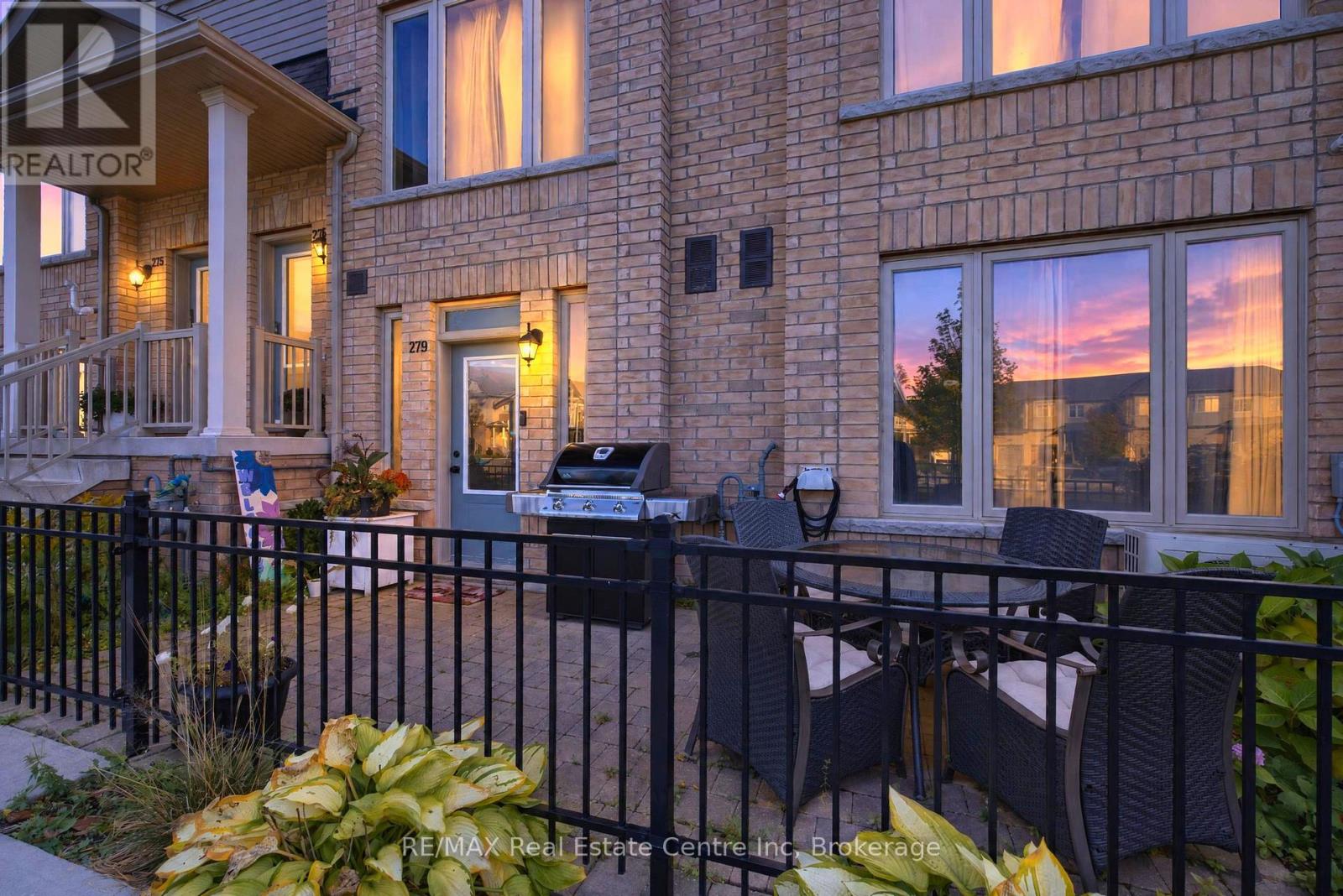 279 Law Drive, Guelph, Ontario  N1E 7E8 - Photo 2 - X14028160