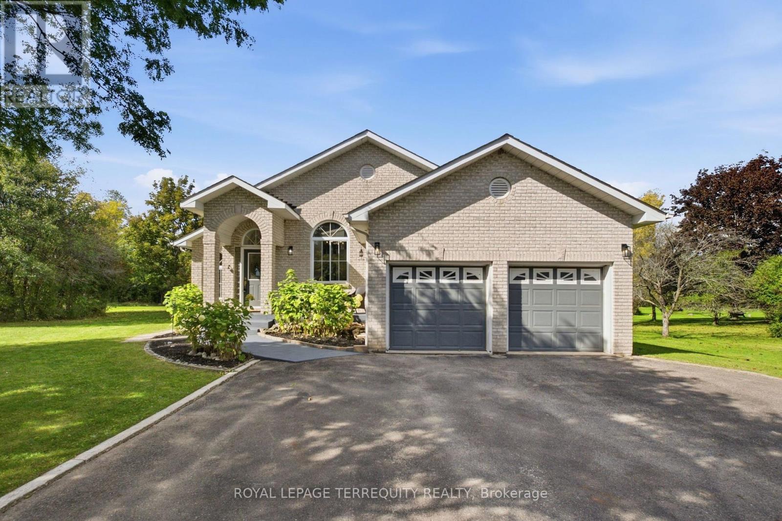 29 Ontoro Boulevard, Ajax, Ontario  L1Z 1X6 - Photo 2 - E14028090