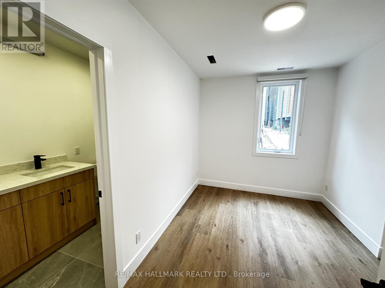Laneway - 31 Woodfield Road, Toronto, Ontario  M4L 2W4 - Photo 10 - E14028118
