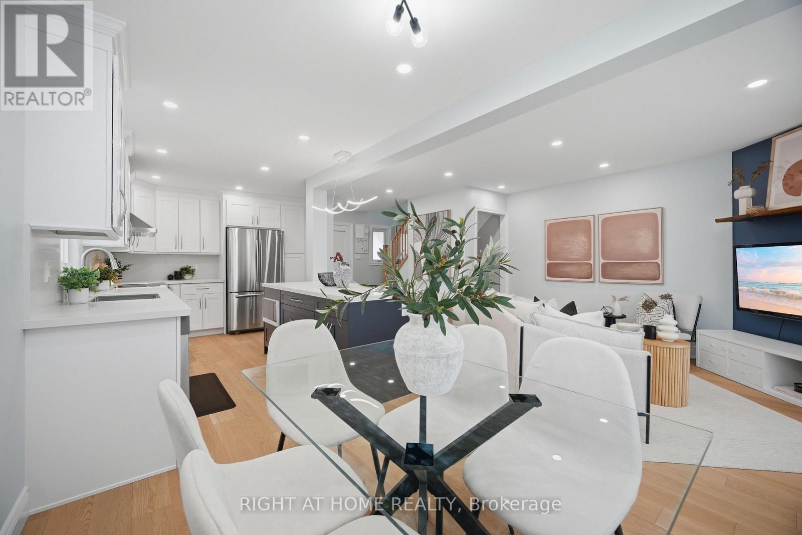 21 Dobson Drive, Ajax, Ontario  L1S 5C2 - Photo 14 - E14028264
