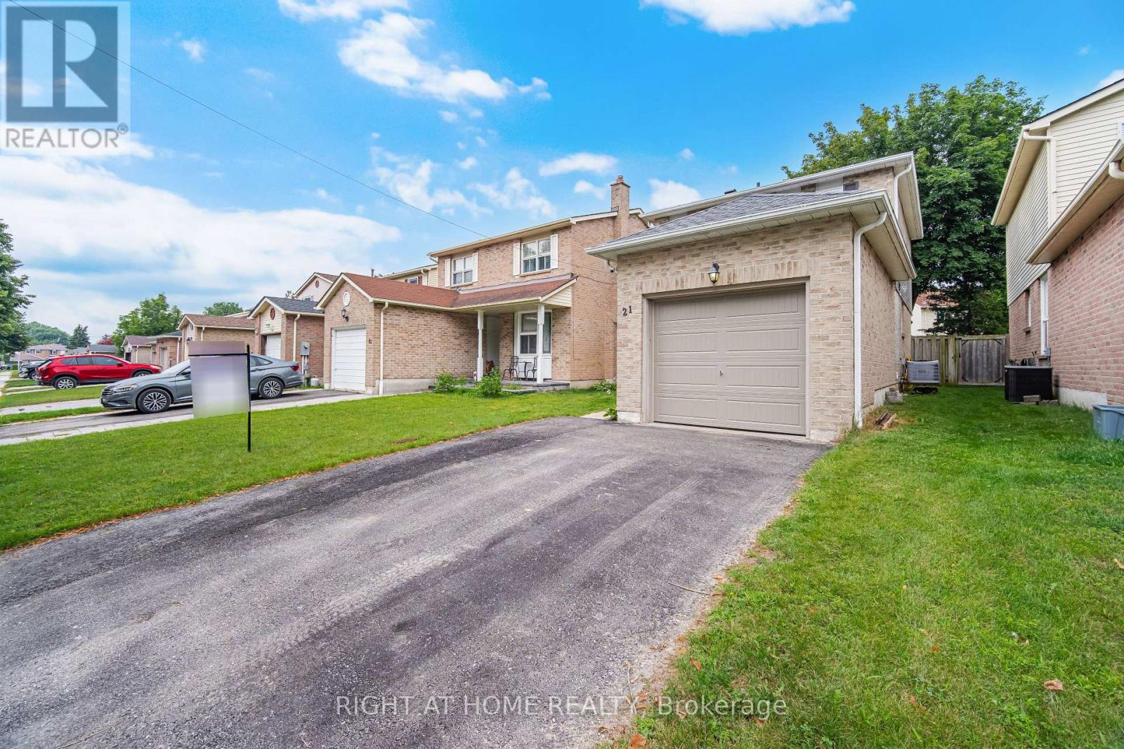 21 Dobson Drive, Ajax, Ontario  L1S 5C2 - Photo 2 - E14028264