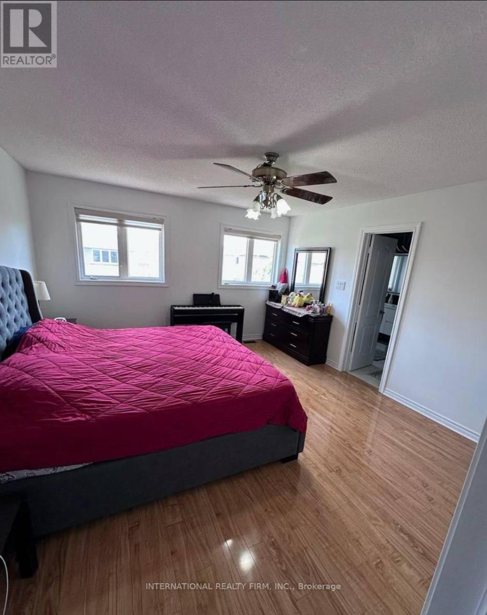 6 Woodhaven Crescent, Richmond Hill, Ontario  L4E 3T1 - Photo 10 - N14028028