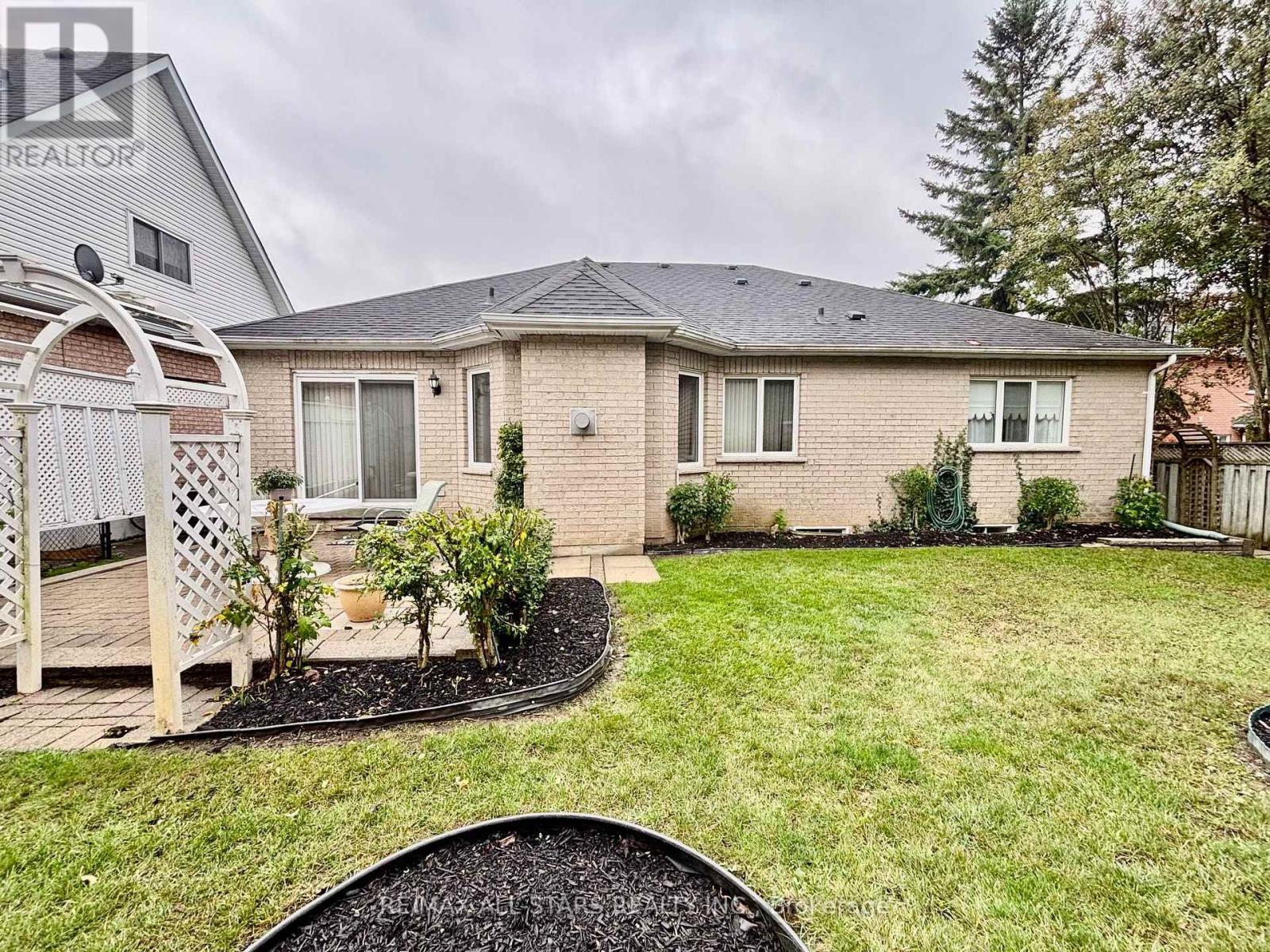 87 Lori Avenue, Whitchurch-Stouffville, Ontario L4A 1K1 - Photo 31 - N14028058