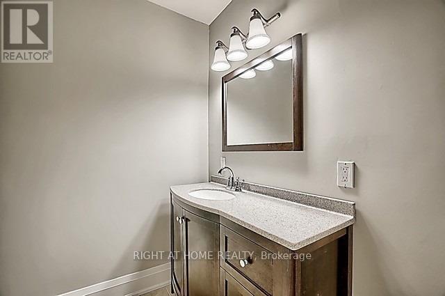Main Fl - 167 Septonne Avenue, Newmarket, Ontario  L3Y 2W4 - Photo 5 - N14028272