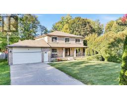 2 AMBERGLEN COURT, East Gwillimbury, Ontario