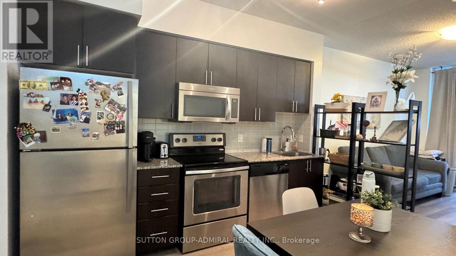 102 - 85 North Park Road, Vaughan, Ontario  L4J 0H8 - Photo 5 - N14028288