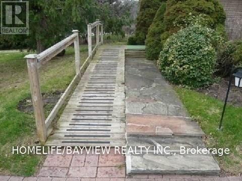 26 Maryvale Crescent, Richmond Hill, Ontario  L4C 6P8 - Photo 2 - N14028298