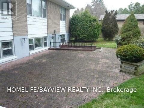 26 Maryvale Crescent, Richmond Hill, Ontario  L4C 6P8 - Photo 6 - N14028298