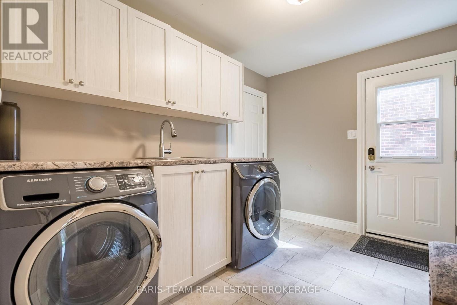 61 Oakridge Drive, Barrie (Sunnidale), Ontario  L4N 5N6 - Photo 12 - S14028252
