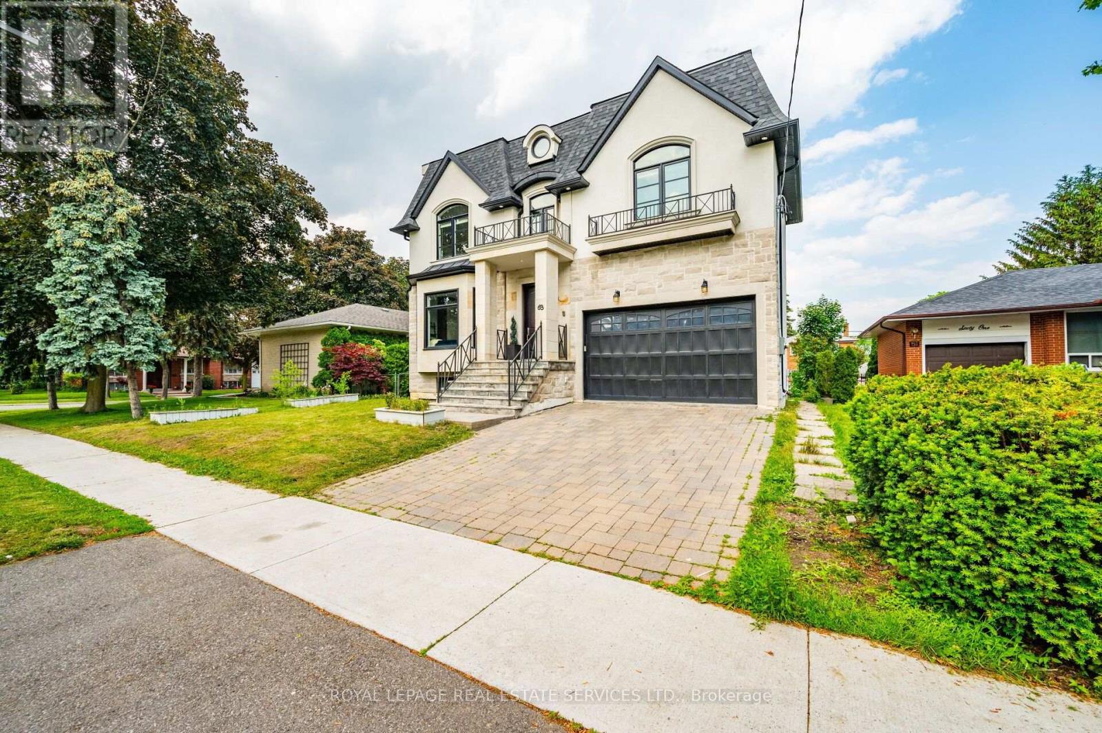 L - 63 Burrows Avenue, Toronto, Ontario  M9B 4W8 - Photo 2 - W14028000