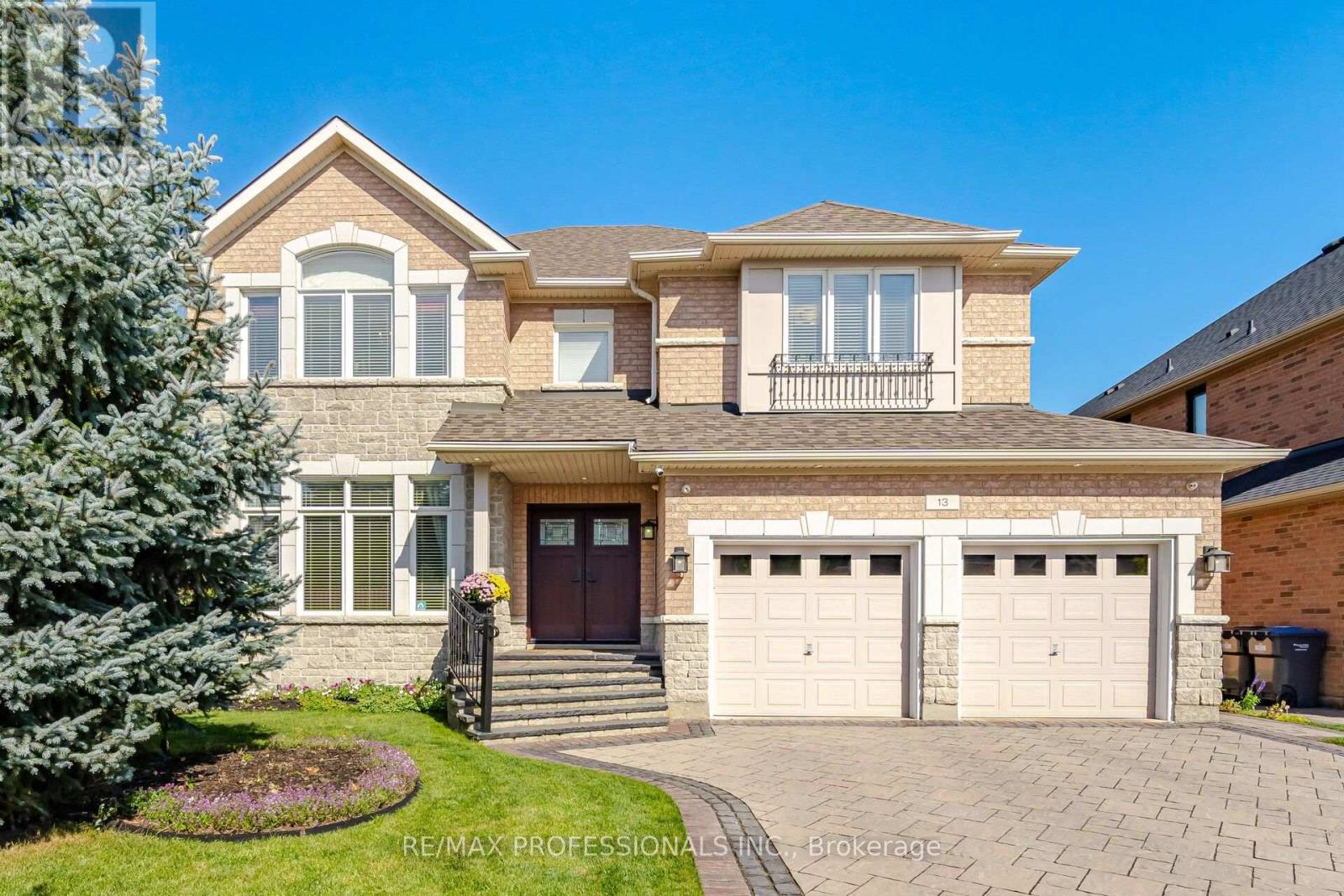 13 DOKKUM CRESCENT, Brampton, Ontario
