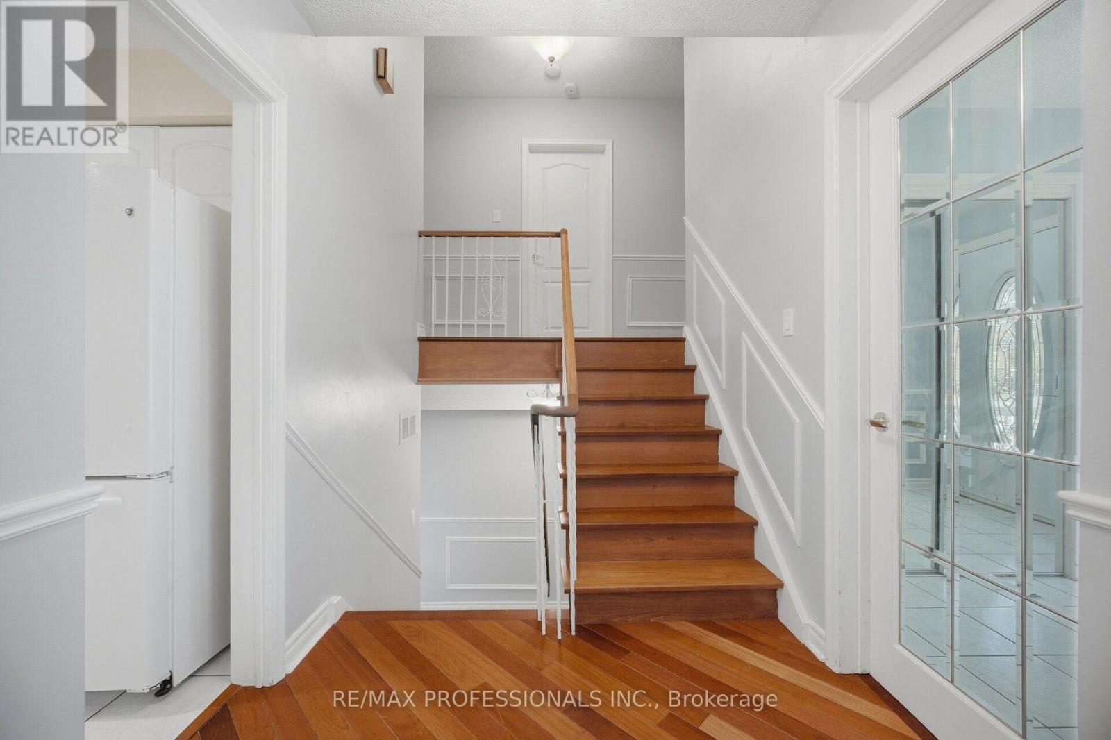 75 Sabrina Drive, Toronto, Ontario  M9R 2J8 - Photo 16 - W14028106