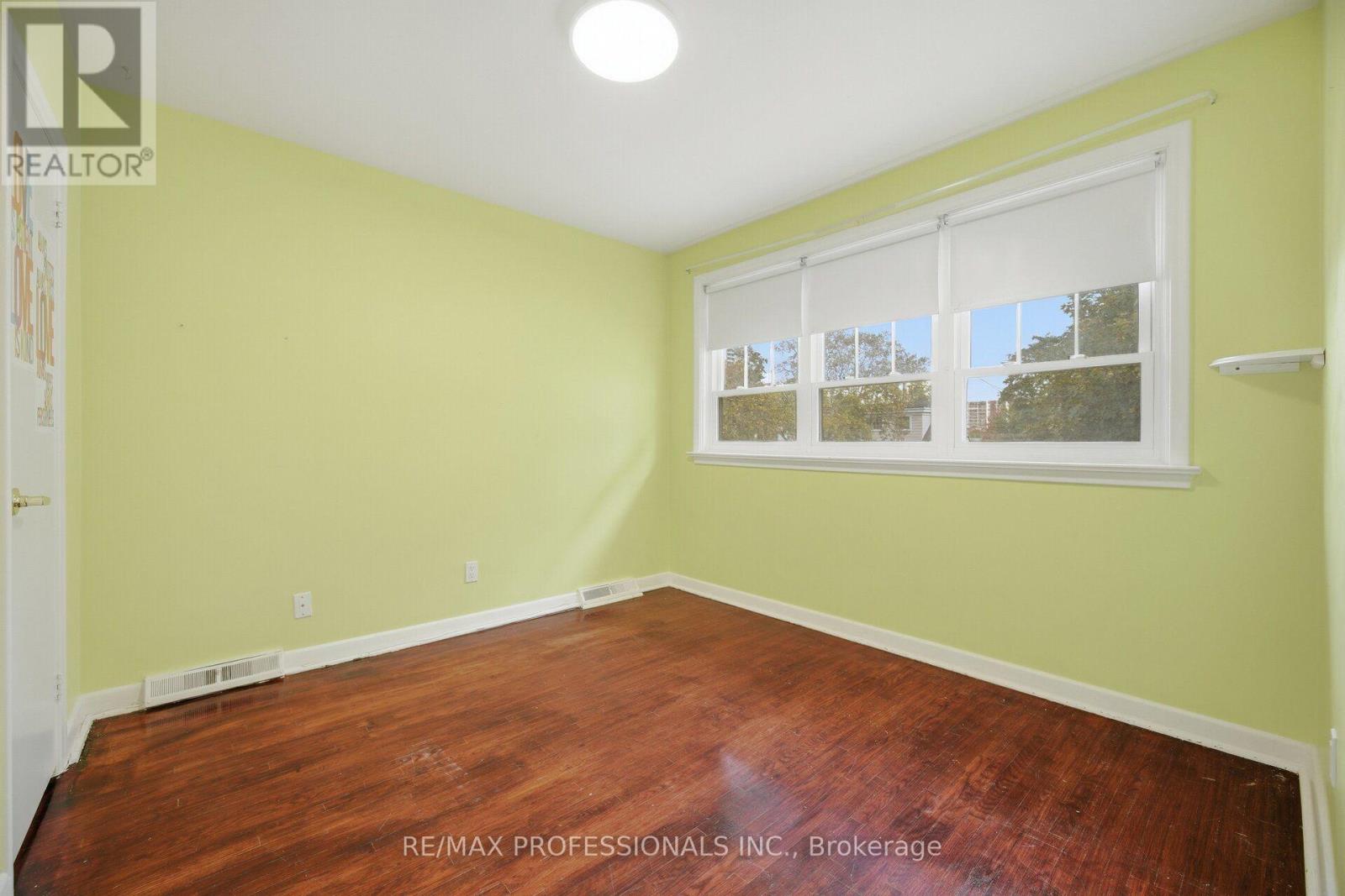 75 Sabrina Drive, Toronto, Ontario  M9R 2J8 - Photo 25 - W14028106