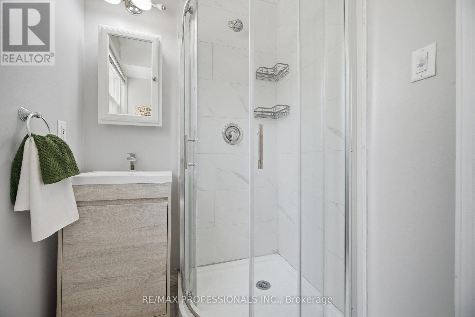 75 Sabrina Drive, Toronto, Ontario  M9R 2J8 - Photo 33 - W14028106