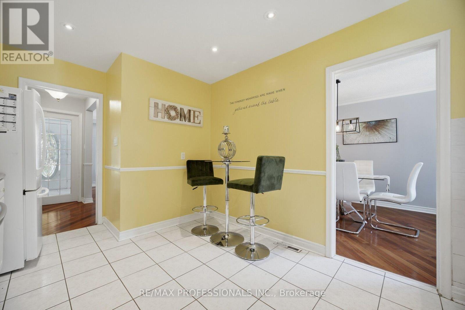 75 Sabrina Drive, Toronto, Ontario  M9R 2J8 - Photo 9 - W14028106