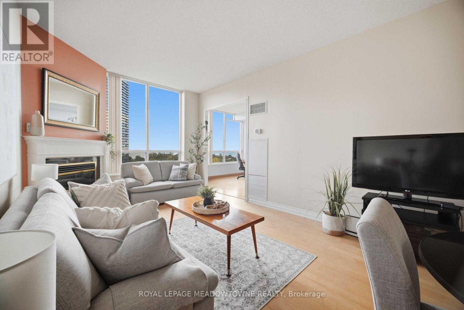 816 - 1 Ripley Avenue, Toronto, Ontario  M6S 4Z6 - Photo 19 - W14028138